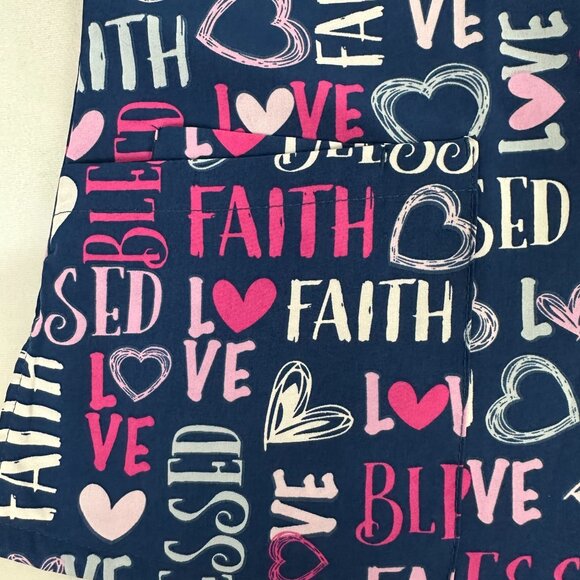 Divine Stretch Scrub Top Multi Love Faith Blessed Print V-Neck Short Sleeve M JD - Picture 4 of 12